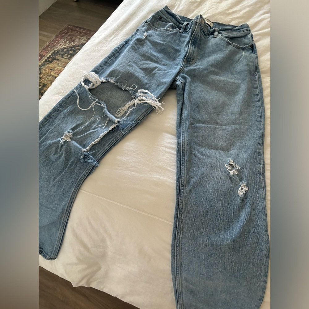 Abercrombie & Fitch 90’s straight ultra high rise size 28